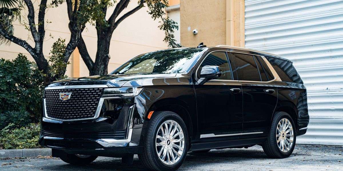 Airport Limo Service in Connecticut: What You Need to Know